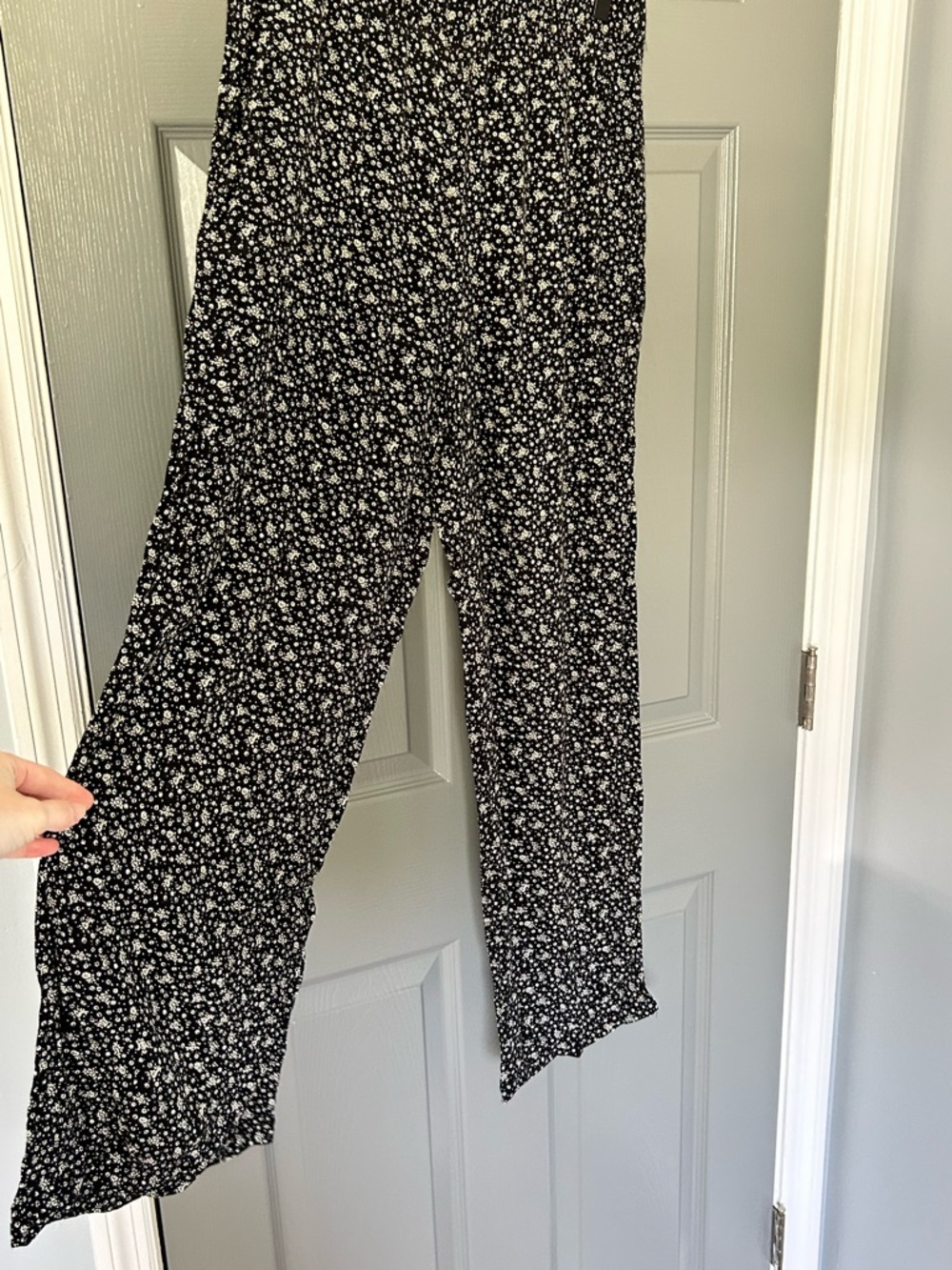 & Other Stories Black and White Ditsy Floral Wide-Leg Pants